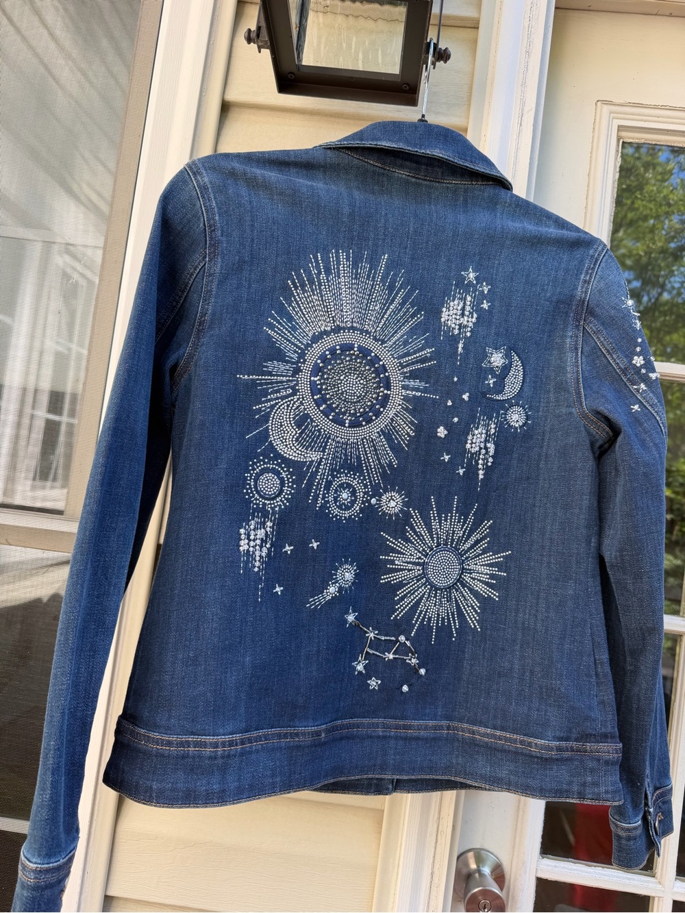 NWOT Chico’s Embellished Celestial Denim Jacket Sz Chico's 0 / Regular 4/6